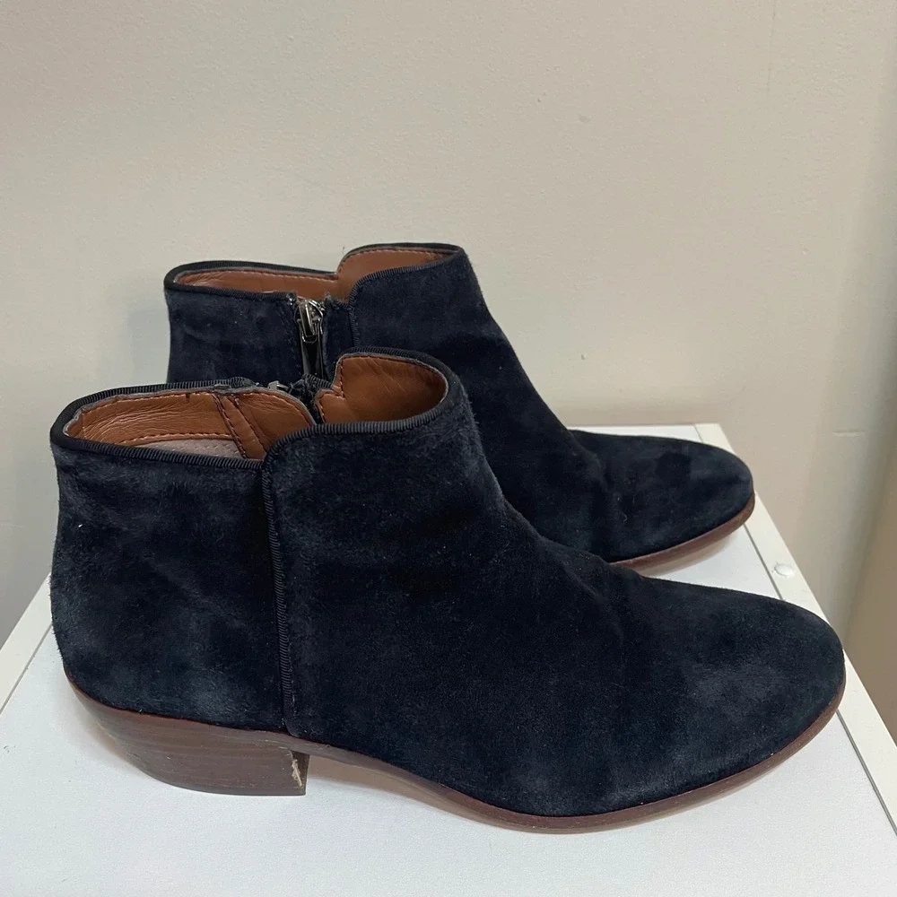 Sam‎ Edelman Black Suede Side Zip Low Block Heel Ankle Boots Women Size 5.5